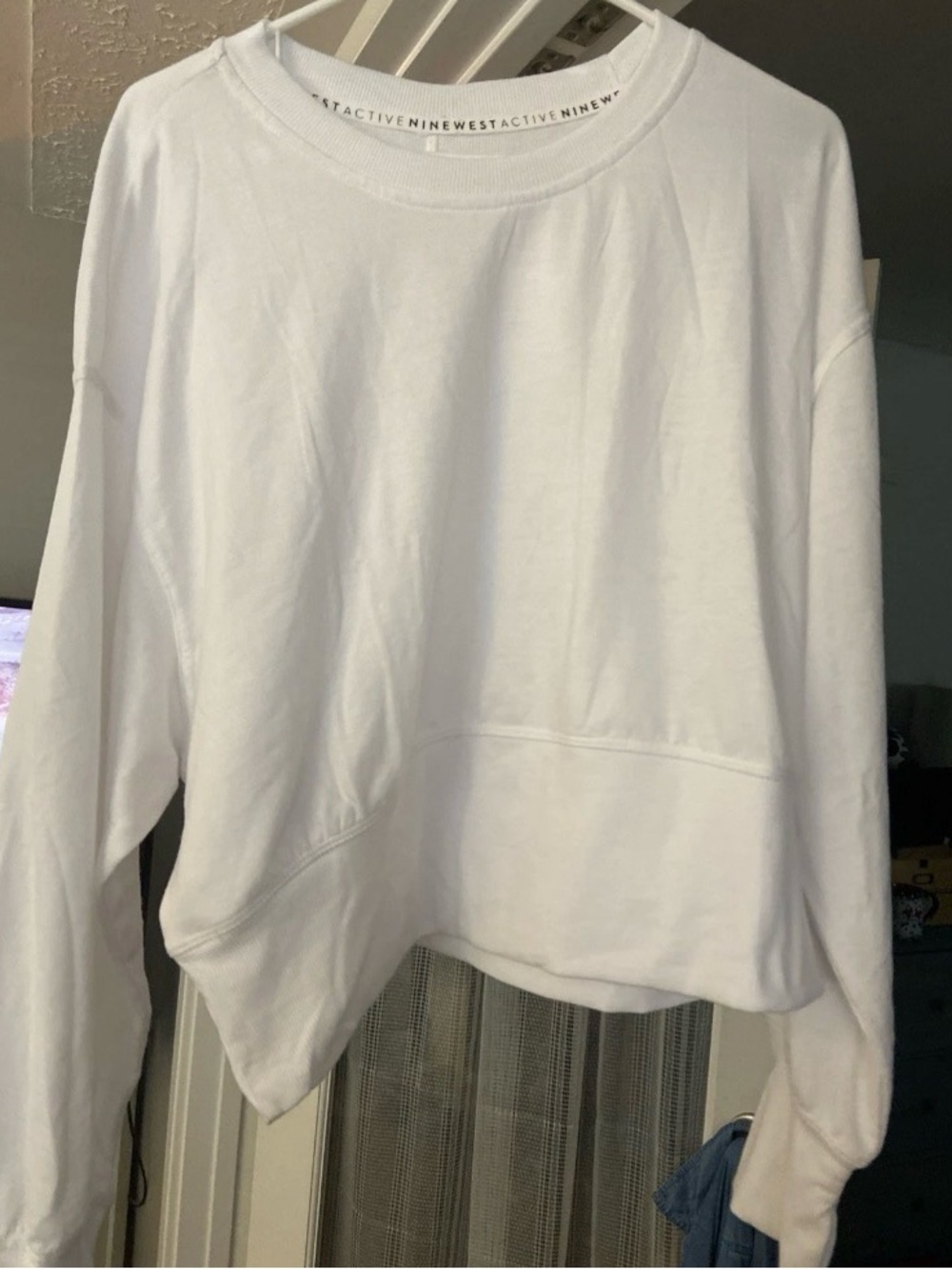 Nine West White Pullover Crew Sweatshirt